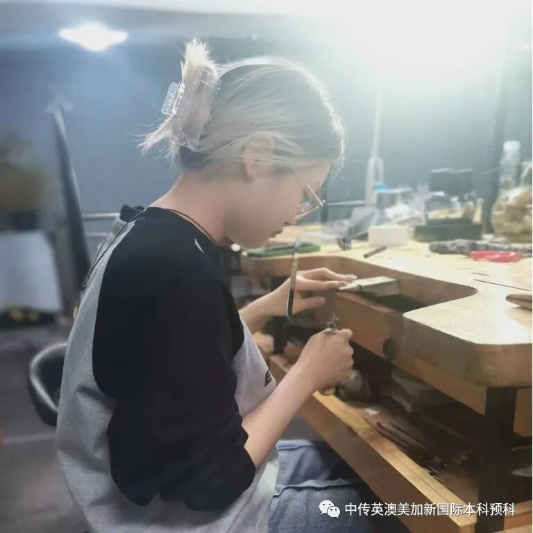 “艺·境”--珠宝设计专业：2022级1+3国际本科毕业作品展